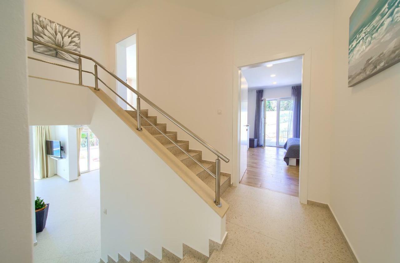 Villa St. Martin-Reef Martinšćica エクステリア 写真